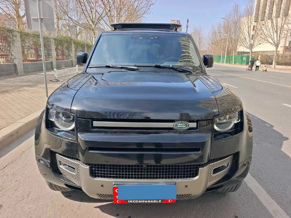 2025 Land Rover Defender 3.0T 400HP L6 8AT,autocango,china used car exporter,china ev exporter,chinese used car exporter,chinese used ev exporter