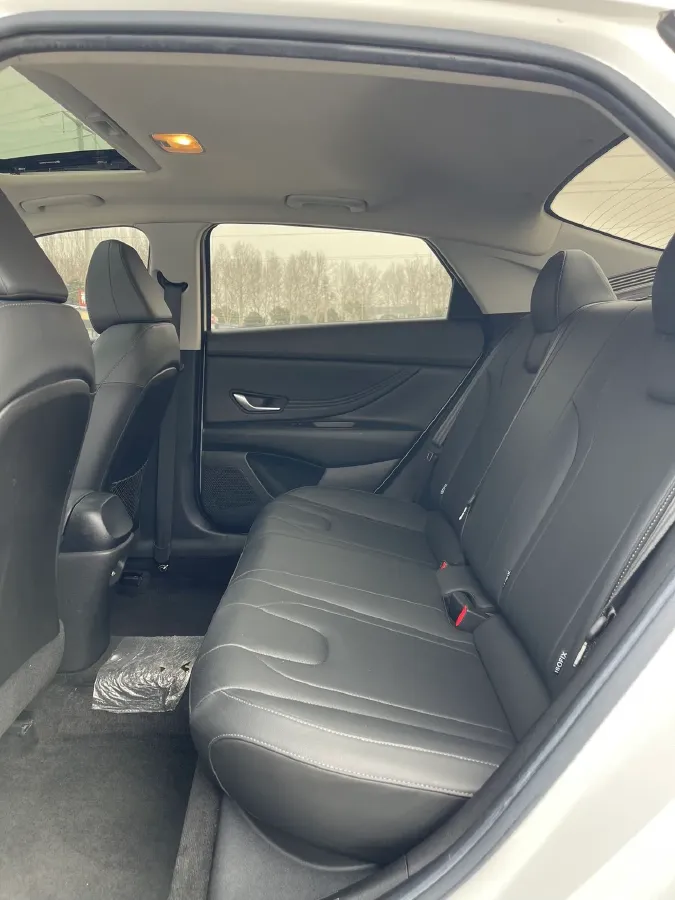 2021 Hyundai Elantra 1.5L 115HP L4 CVT,autocango,china used car exporter,china ev exporter,chinese used car exporter,chinese used ev exporter