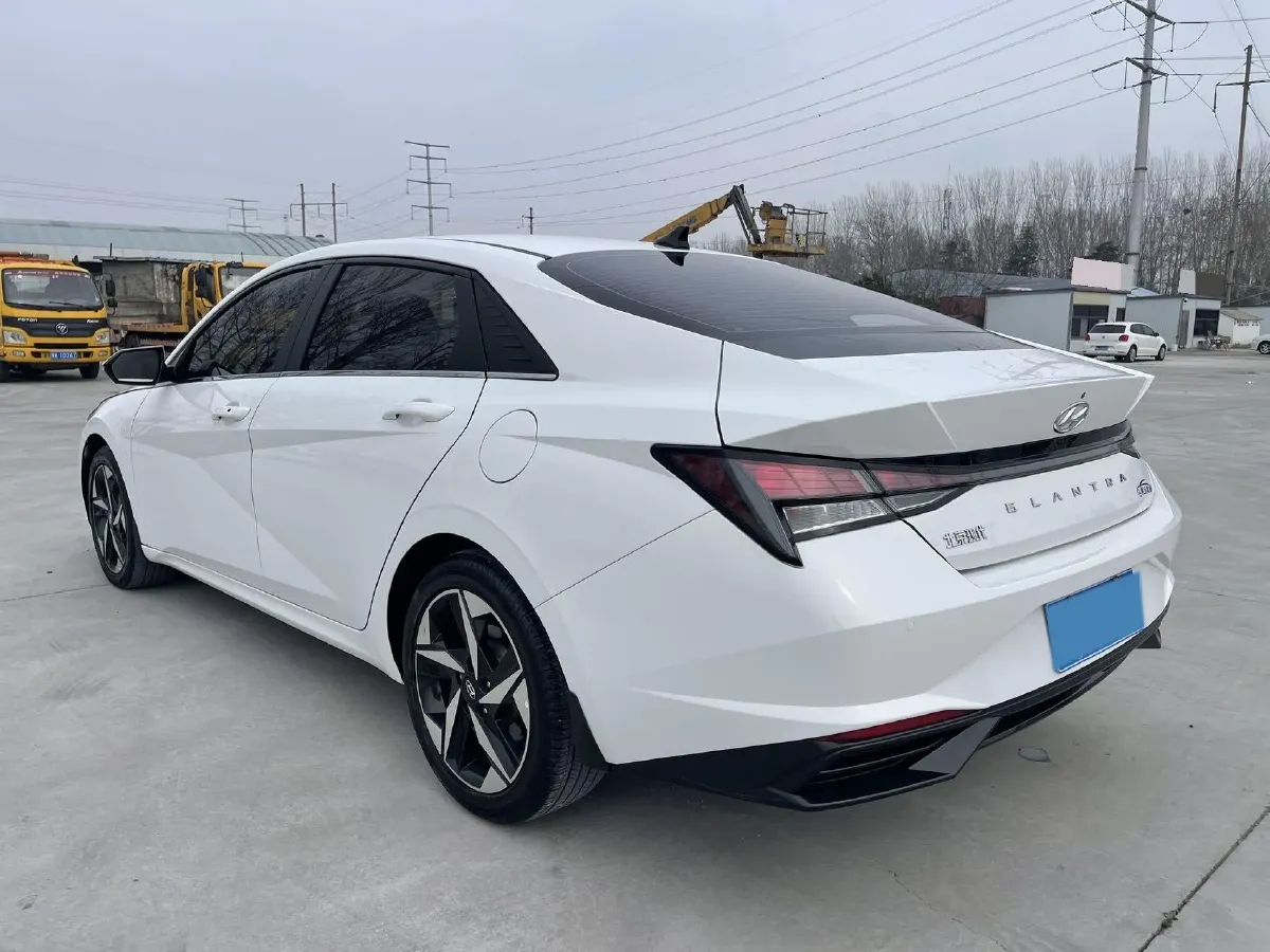 2021 Hyundai Elantra 1.5L 115HP L4 CVT,autocango,china used car exporter,china ev exporter,chinese used car exporter,chinese used ev exporter