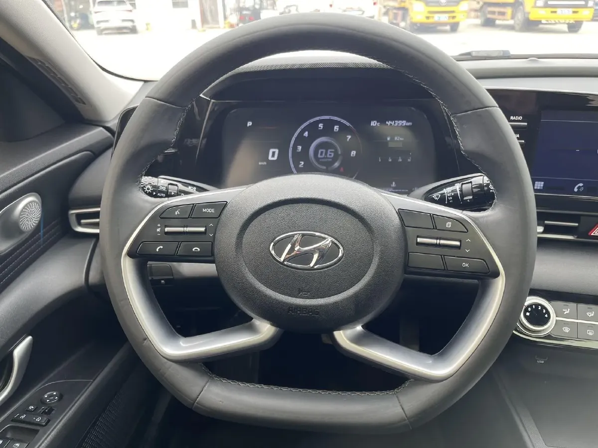 2021 Hyundai Elantra 1.5L 115HP L4 CVT,autocango,china used car exporter,china ev exporter,chinese used car exporter,chinese used ev exporter