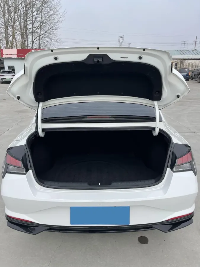 2021 Hyundai Elantra 1.5L 115HP L4 CVT,autocango,china used car exporter,china ev exporter,chinese used car exporter,chinese used ev exporter