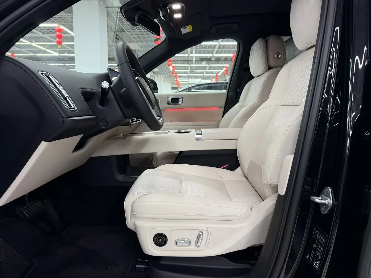 2025 Li L6 Range Extended 154HP L4 REEV,autocango,china used car exporter,china ev exporter,chinese used car exporter,chinese used ev exporter