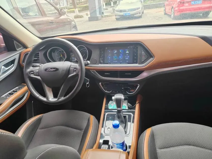 2018 Zotye T300 1.5L 112HP L4 CVT,autocango,china used car exporter,china ev exporter,chinese used car exporter,chinese used ev exporter