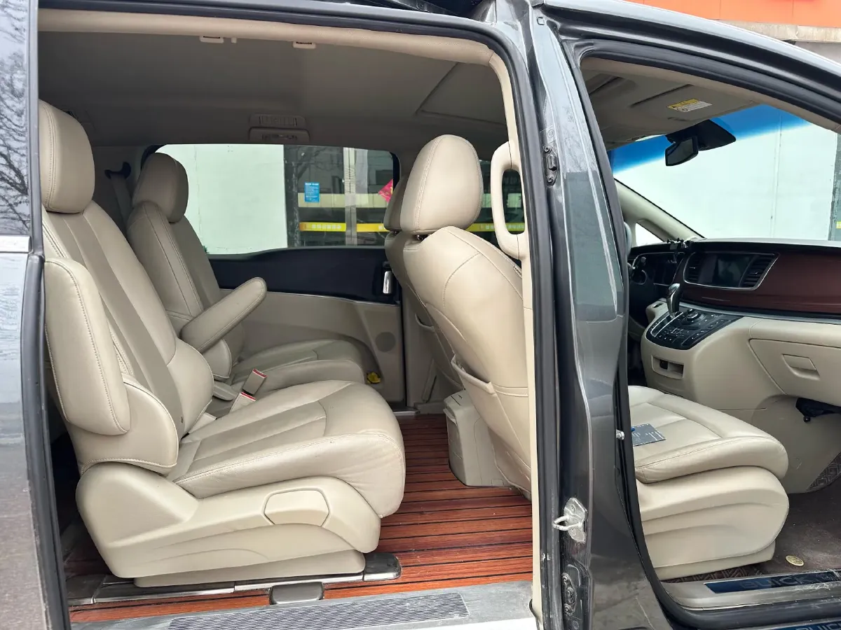 2018 Buick GL8 2.0T 260HP L4 6AT,autocango,china used car exporter,china ev exporter,chinese used car exporter,chinese used ev exporter