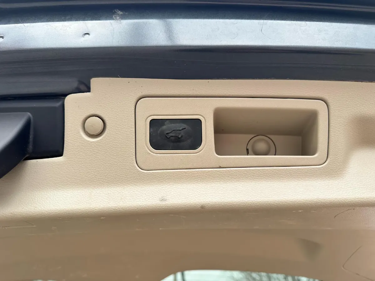 2018 Buick GL8 2.0T 260HP L4 6AT,autocango,china used car exporter,china ev exporter,chinese used car exporter,chinese used ev exporter