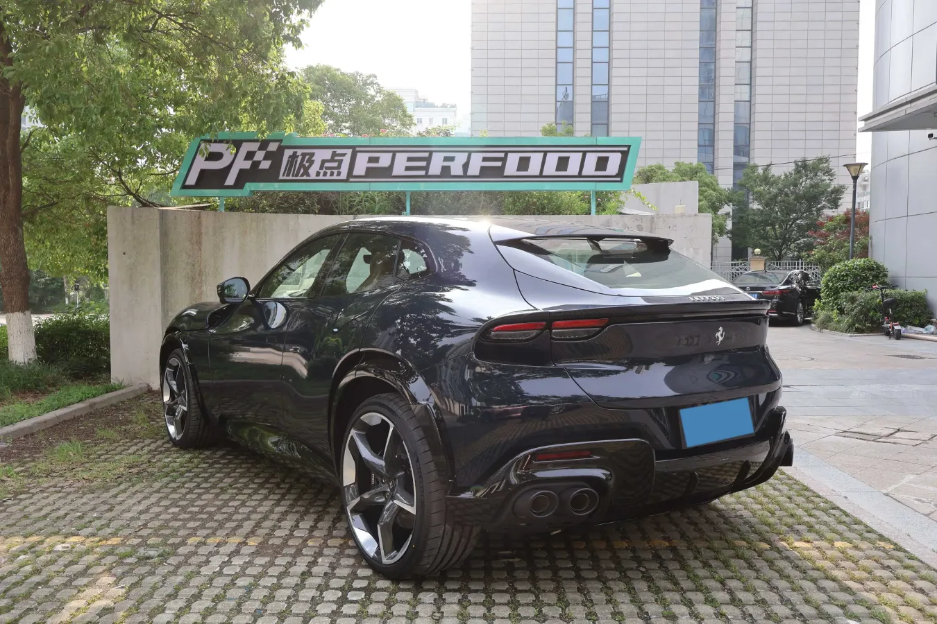 2023 Ferrari Purosangue 6.5L 725HP V12 8DCT,autocango,china used car exporter,china ev exporter,chinese used car exporter,chinese used ev exporter