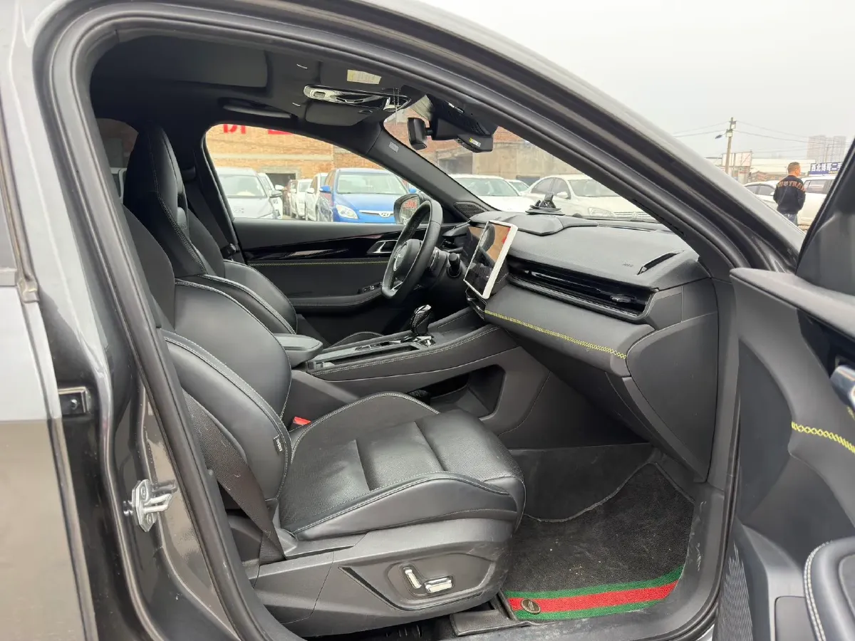 2023 MAXUS G50 1.5T 181HP L4 7DCT,autocango,china used car exporter,china ev exporter,chinese used car exporter,chinese used ev exporter