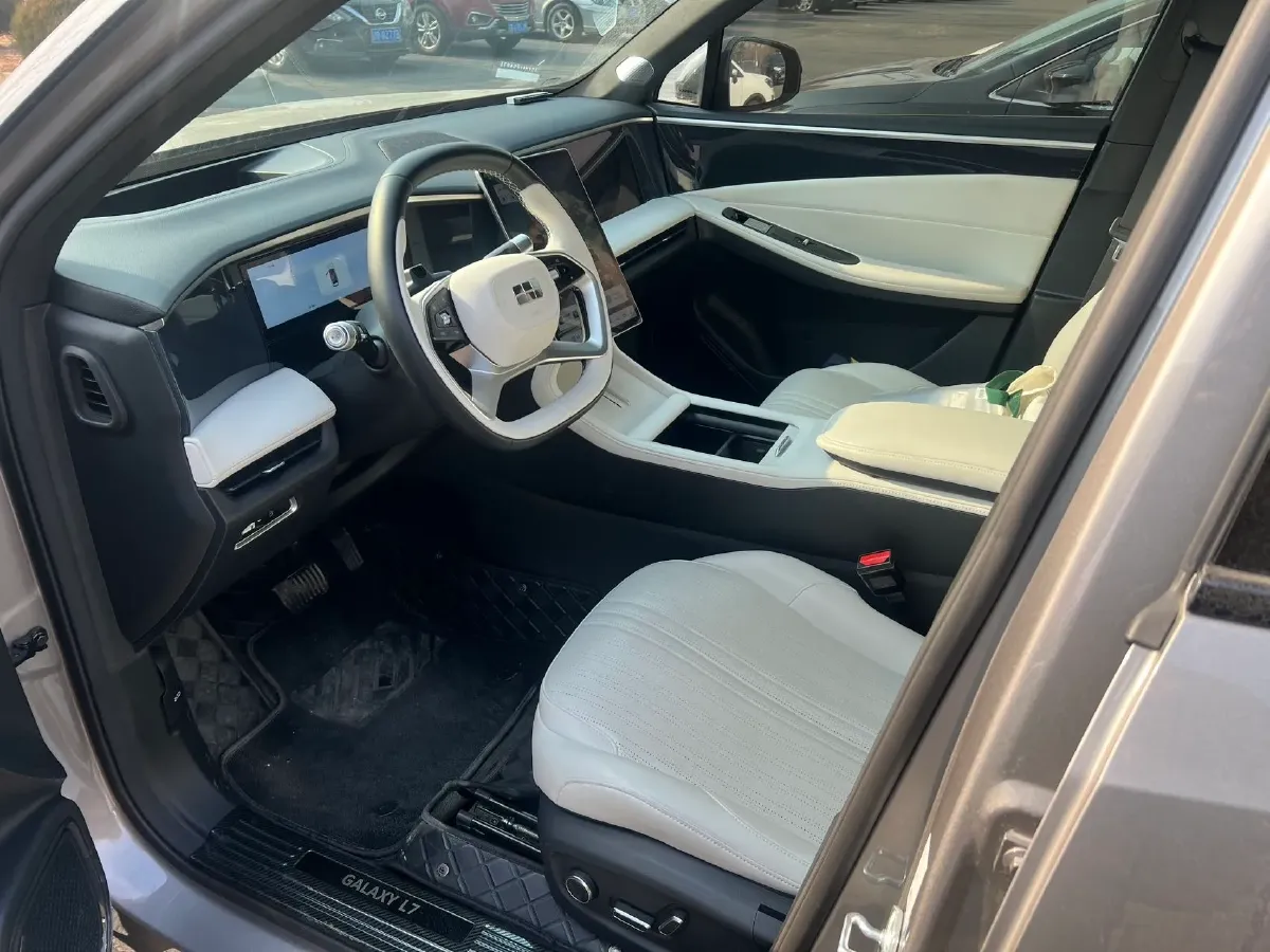 2023 Geely Galaxy L7 1.5T 163HP L4 3DHT PHEV 18.7KWH,autocango,china used car exporter,china ev exporter,chinese used car exporter,chinese used ev exporter