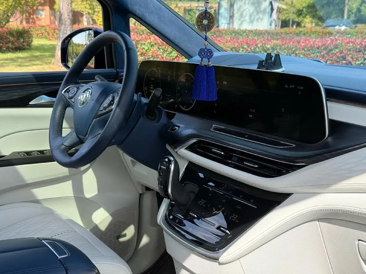 2020 Buick GL8 2.0T 237HP L4 9AT,autocango,china used car exporter,china ev exporter,chinese used car exporter,chinese used ev exporter