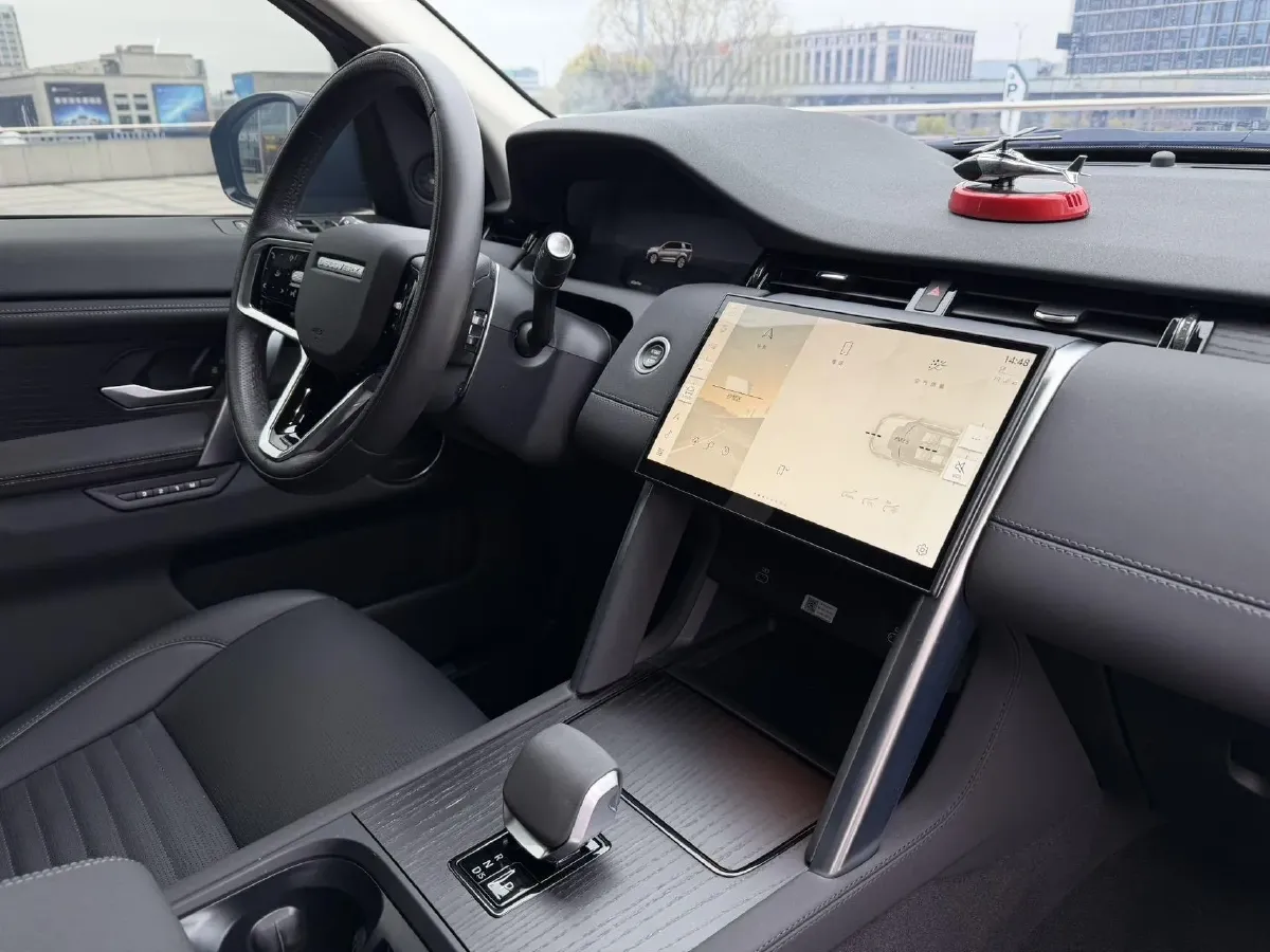 2025 Land Rover Discovery Sport 2.0T 249HP L4 9AT,autocango,china used car exporter,china ev exporter,chinese used car exporter,chinese used ev exporter