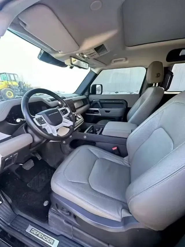 2024 Land Rover Defender 3.0T 400HP L6 8AT,autocango,china used car exporter,china ev exporter,chinese used car exporter,chinese used ev exporter