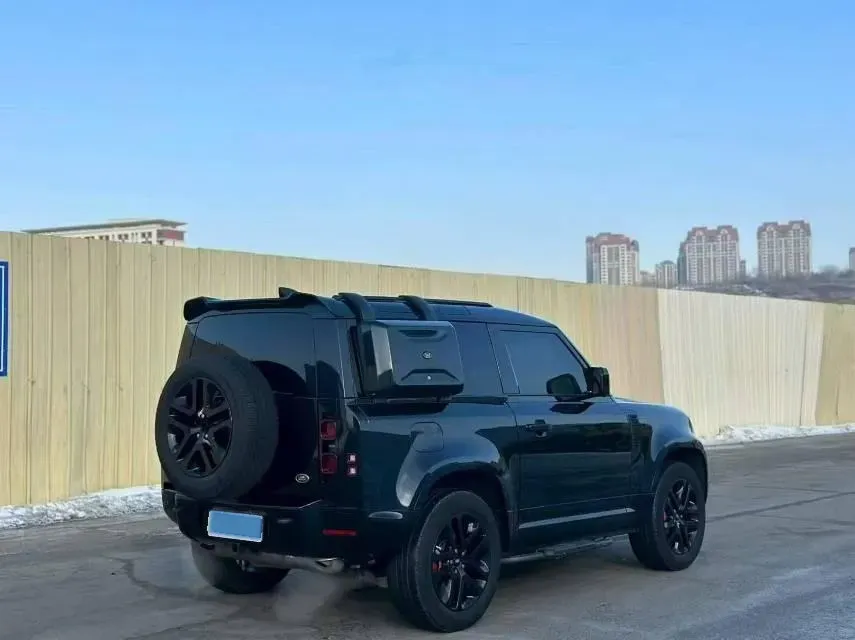 2024 Land Rover Defender 3.0T 400HP L6 8AT,autocango,china used car exporter,china ev exporter,chinese used car exporter,chinese used ev exporter