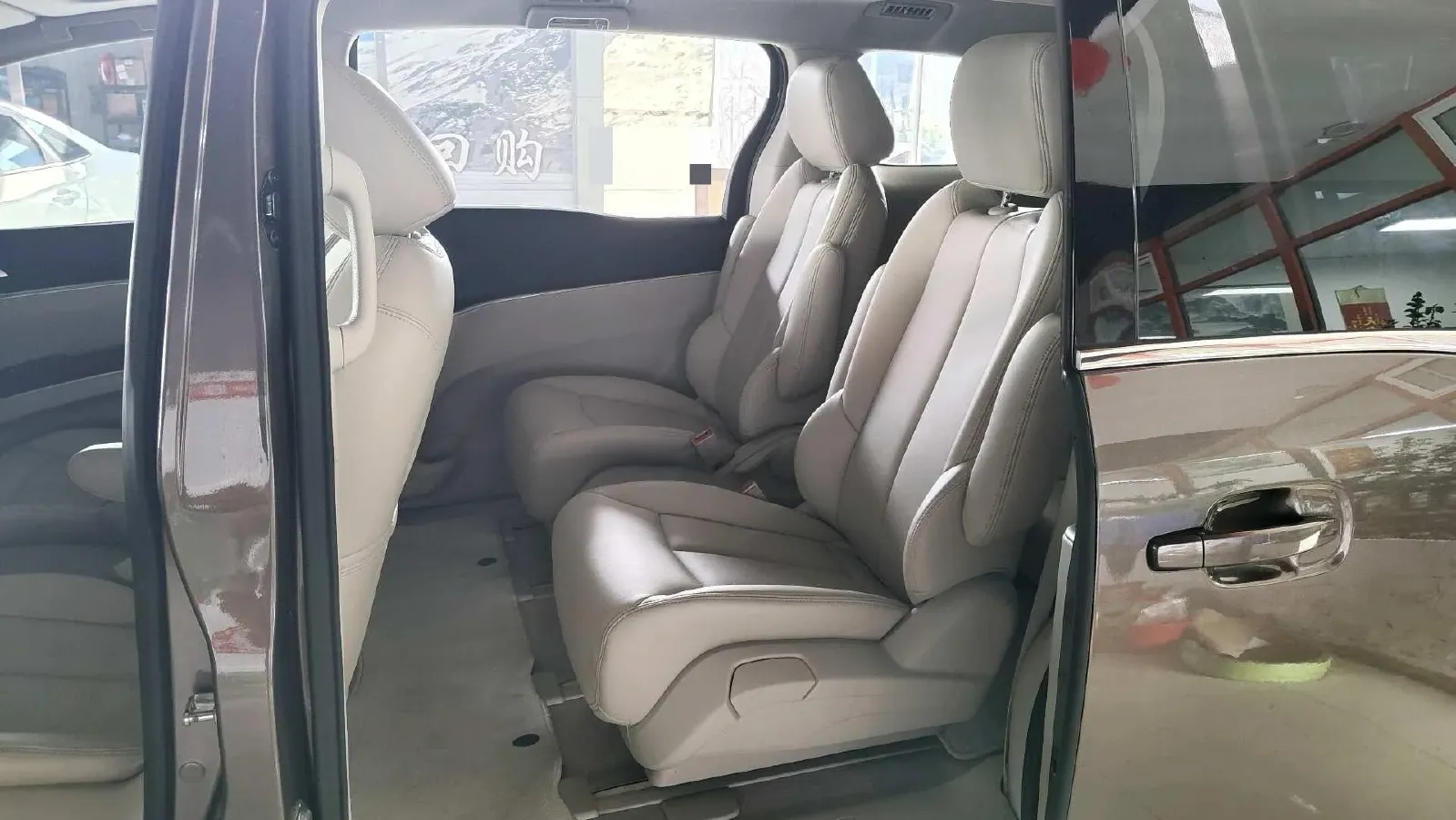 2021 Buick GL8 2.0T 237HP L4 9AT,autocango,china used car exporter,china ev exporter,chinese used car exporter,chinese used ev exporter