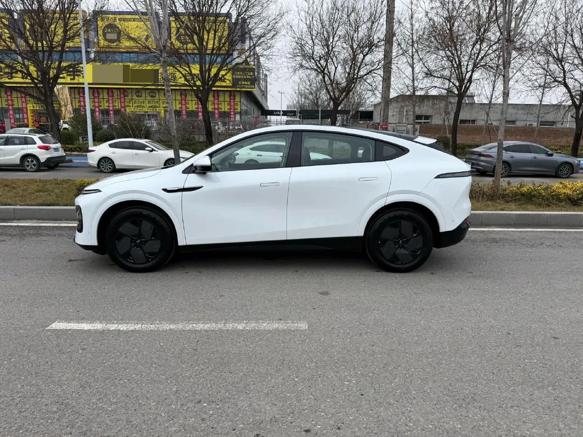 2025 Xpeng G6 BEV 68.5KWH,autocango,china used car exporter,china ev exporter,chinese used car exporter,chinese used ev exporter