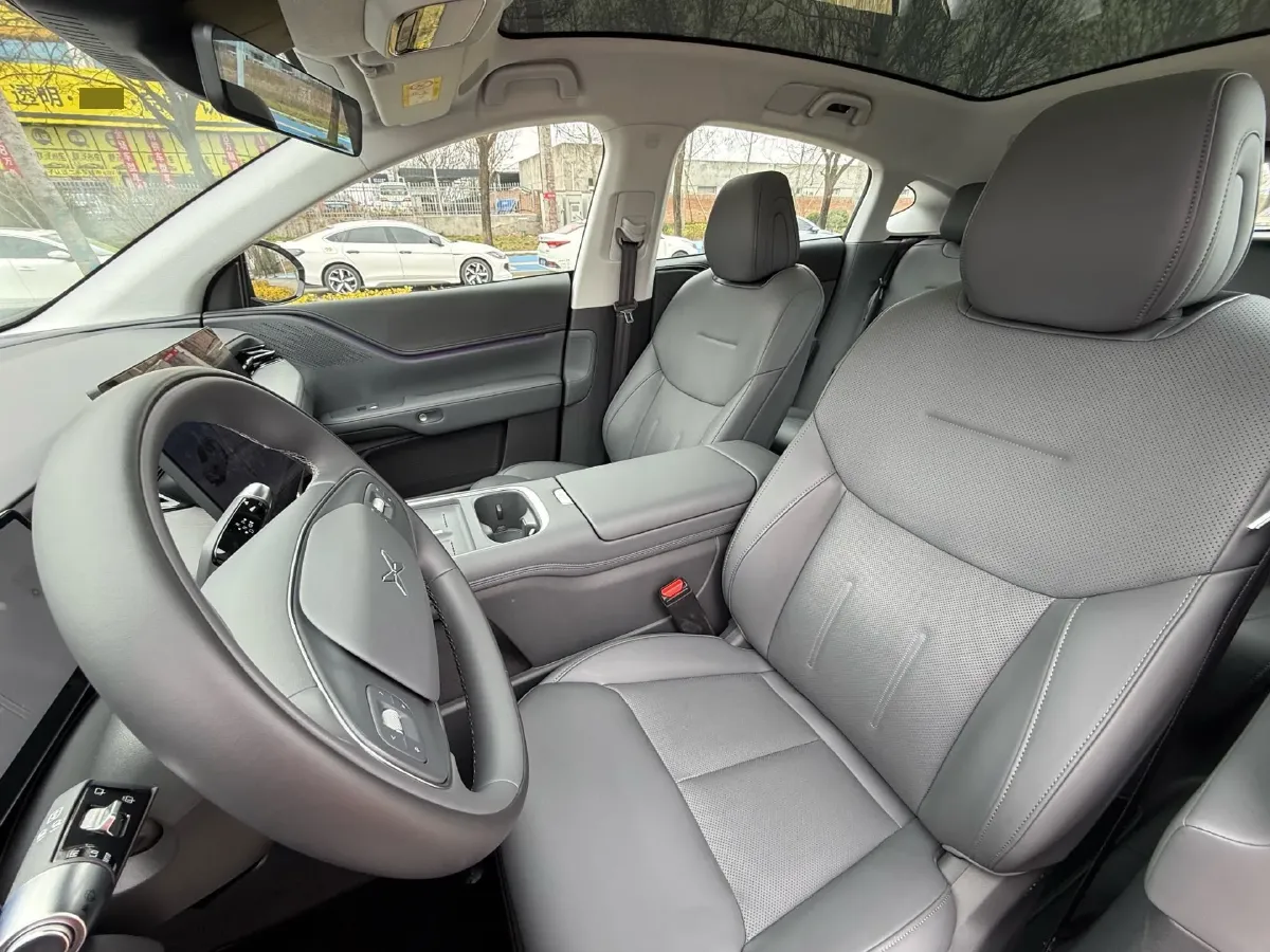 2025 Xpeng G6 BEV 68.5KWH,autocango,china used car exporter,china ev exporter,chinese used car exporter,chinese used ev exporter