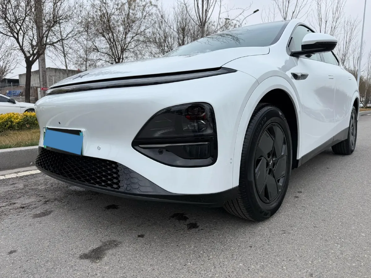 2025 Xpeng G6 BEV 68.5KWH,autocango,china used car exporter,china ev exporter,chinese used car exporter,chinese used ev exporter