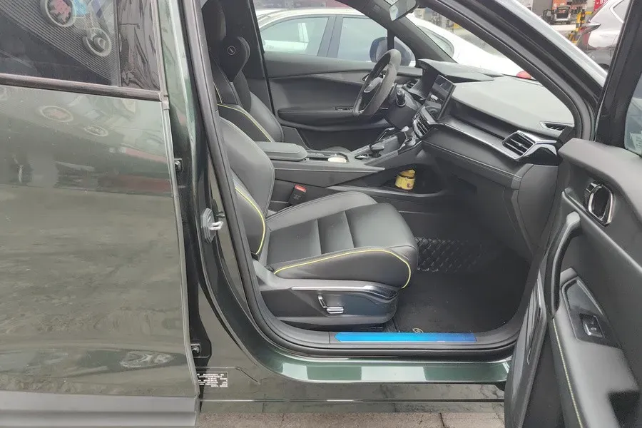 2023 LYNK&CO 03 1.5T 181HP L4 7DCT,autocango,china used car exporter,china ev exporter,chinese used car exporter,chinese used ev exporter