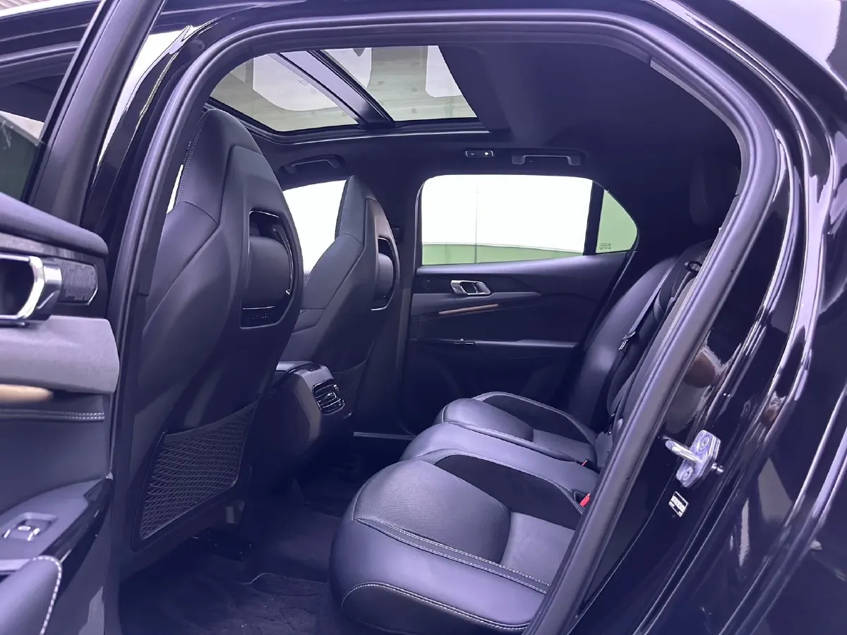 2022 LYNK&CO 03 1.5T 180HP L3 7DCT,autocango,china used car exporter,china ev exporter,chinese used car exporter,chinese used ev exporter