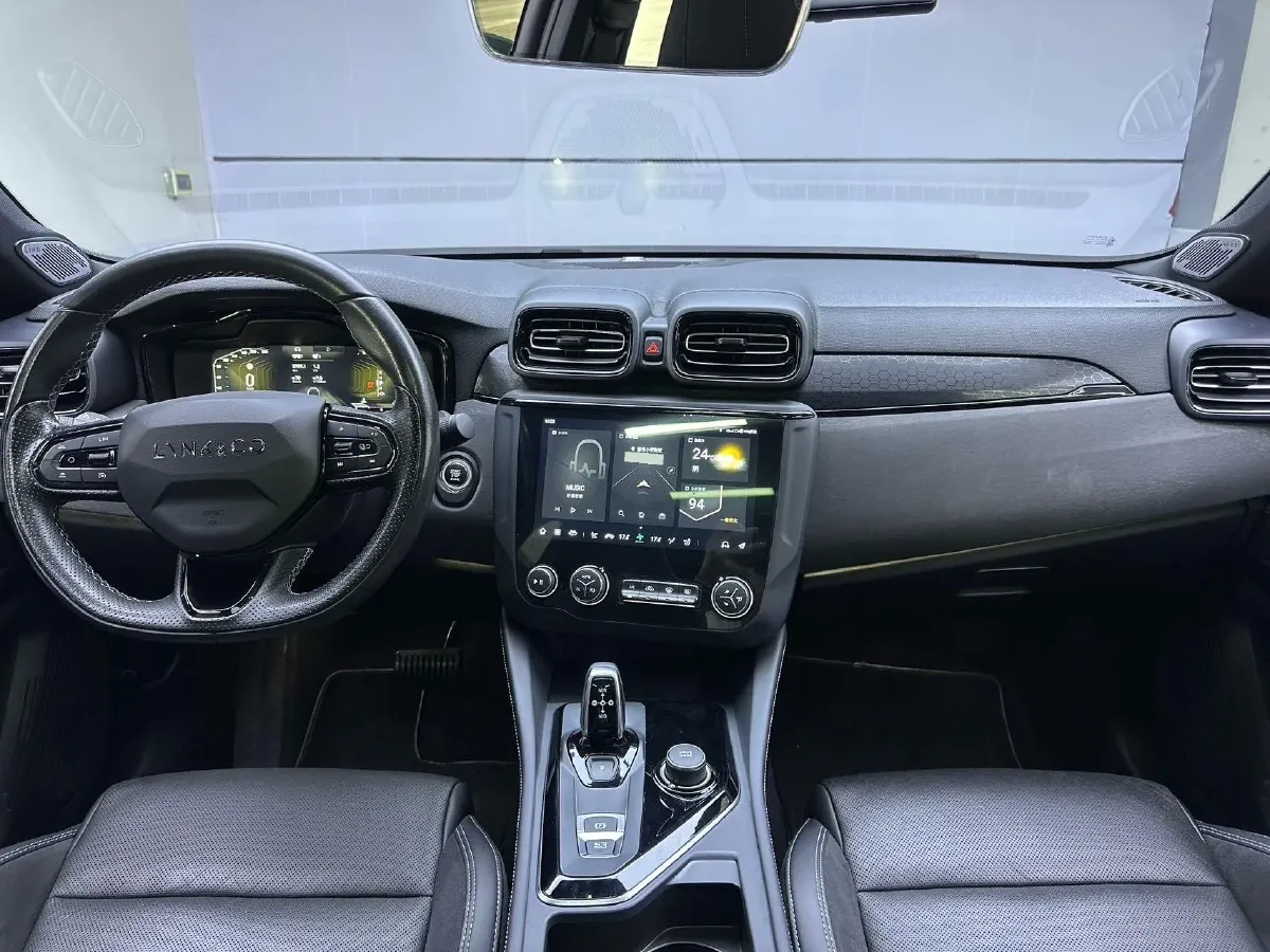 2022 LYNK&CO 03 1.5T 180HP L3 7DCT,autocango,china used car exporter,china ev exporter,chinese used car exporter,chinese used ev exporter