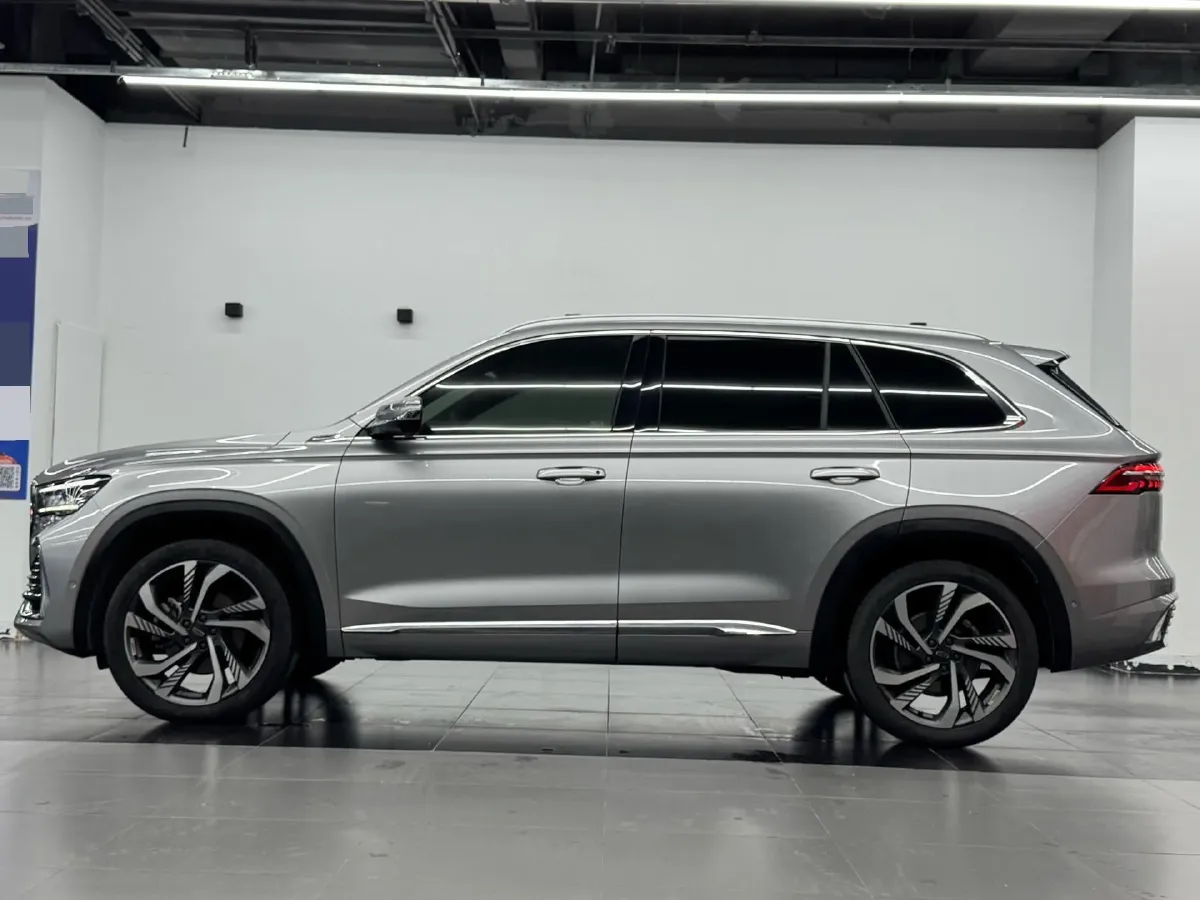 2021 Geely Monjaro 2.0T 218HP L4 7DCT,autocango,china used car exporter,china ev exporter,chinese used car exporter,chinese used ev exporter