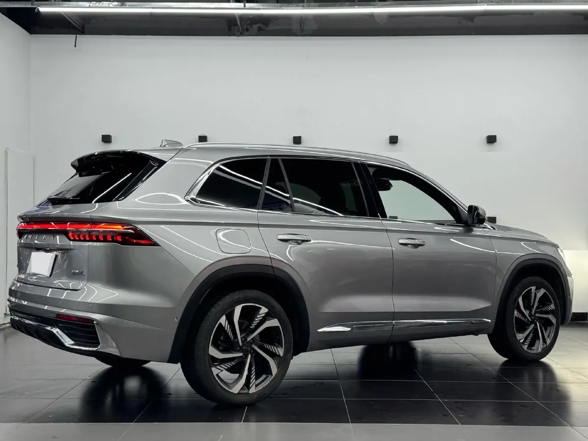 2021 Geely Monjaro 2.0T 218HP L4 7DCT,autocango,china used car exporter,china ev exporter,chinese used car exporter,chinese used ev exporter