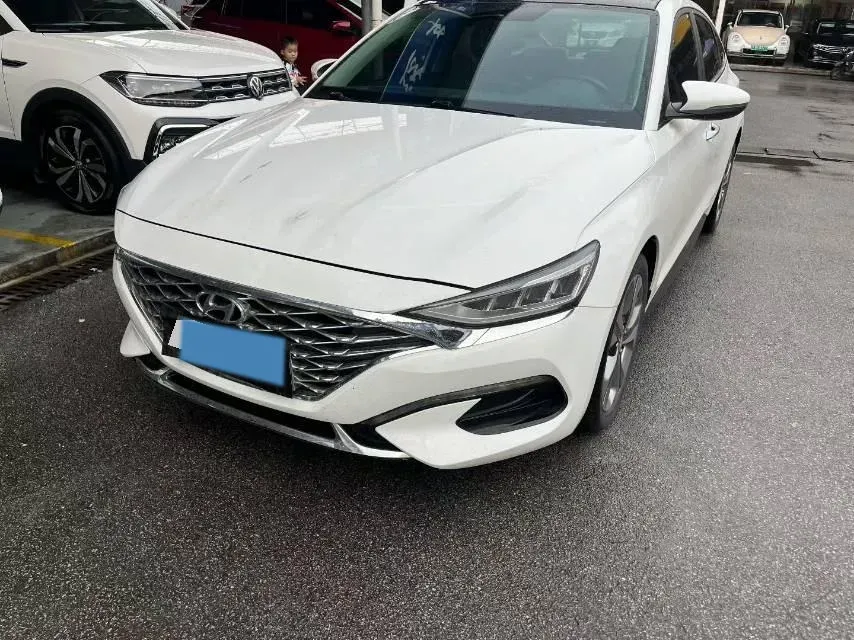 2019 Hyundai La Festa 1.6T 204HP L4 7DCT,autocango,china used car exporter,china ev exporter,chinese used car exporter,chinese used ev exporter