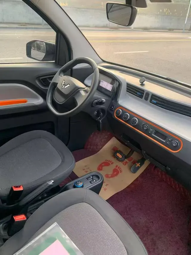 2021 WuLing HongGuang MINI EV BEV 9.3KWH,autocango,china used car exporter,china ev exporter,chinese used car exporter,chinese used ev exporter