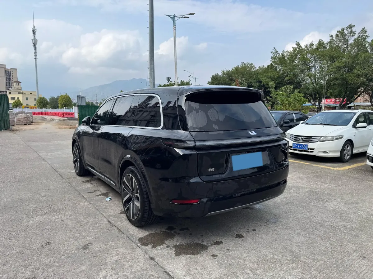 2022 Li L9 Range Extended 154HP REEV 42.6KWH,autocango,china used car exporter,china ev exporter,chinese used car exporter,chinese used ev exporter