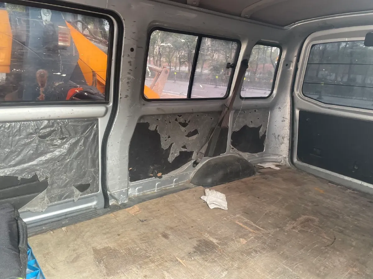 2022 WuLing RongGuang Mini Truck EV BEV 41.5KWH,autocango,china used car exporter,china ev exporter,chinese used car exporter,chinese used ev exporter