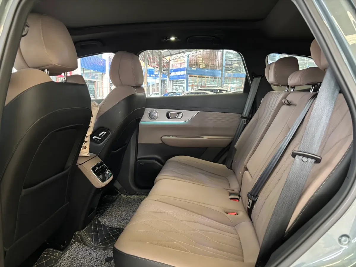 2025 Fulwin FulwinT8 1.5T 156HP L4 1DHT PHEV 18.67KWH,autocango,china used car exporter,china ev exporter,chinese used car exporter,chinese used ev exporter