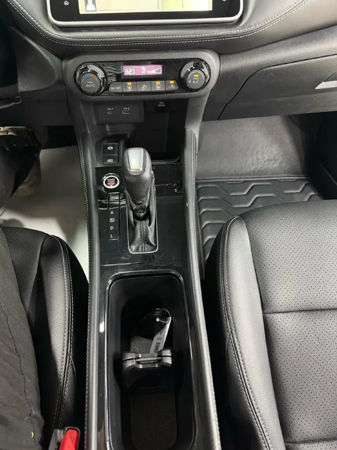 2022 Nissan Kicks 1.5L 122HP L4 CVT,autocango,china used car exporter,china ev exporter,chinese used car exporter,chinese used ev exporter