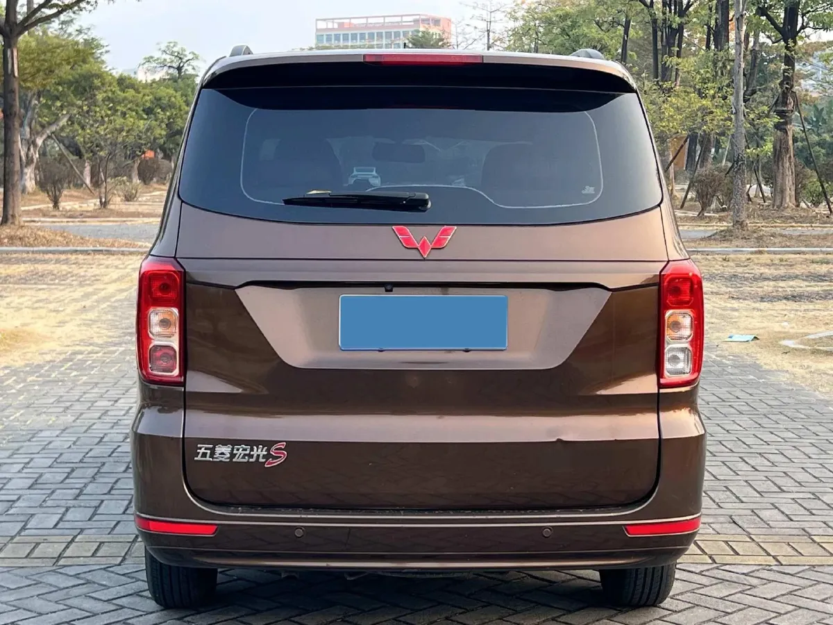 2019 WuLing HongGuang 1.5L 99HP L4 6MT,autocango,china used car exporter,china ev exporter,chinese used car exporter,chinese used ev exporter
