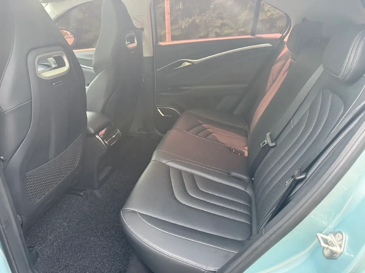 2022 Venucia Grand V 1.5T 190HP L4 7DCT,autocango,china used car exporter,china ev exporter,chinese used car exporter,chinese used ev exporter