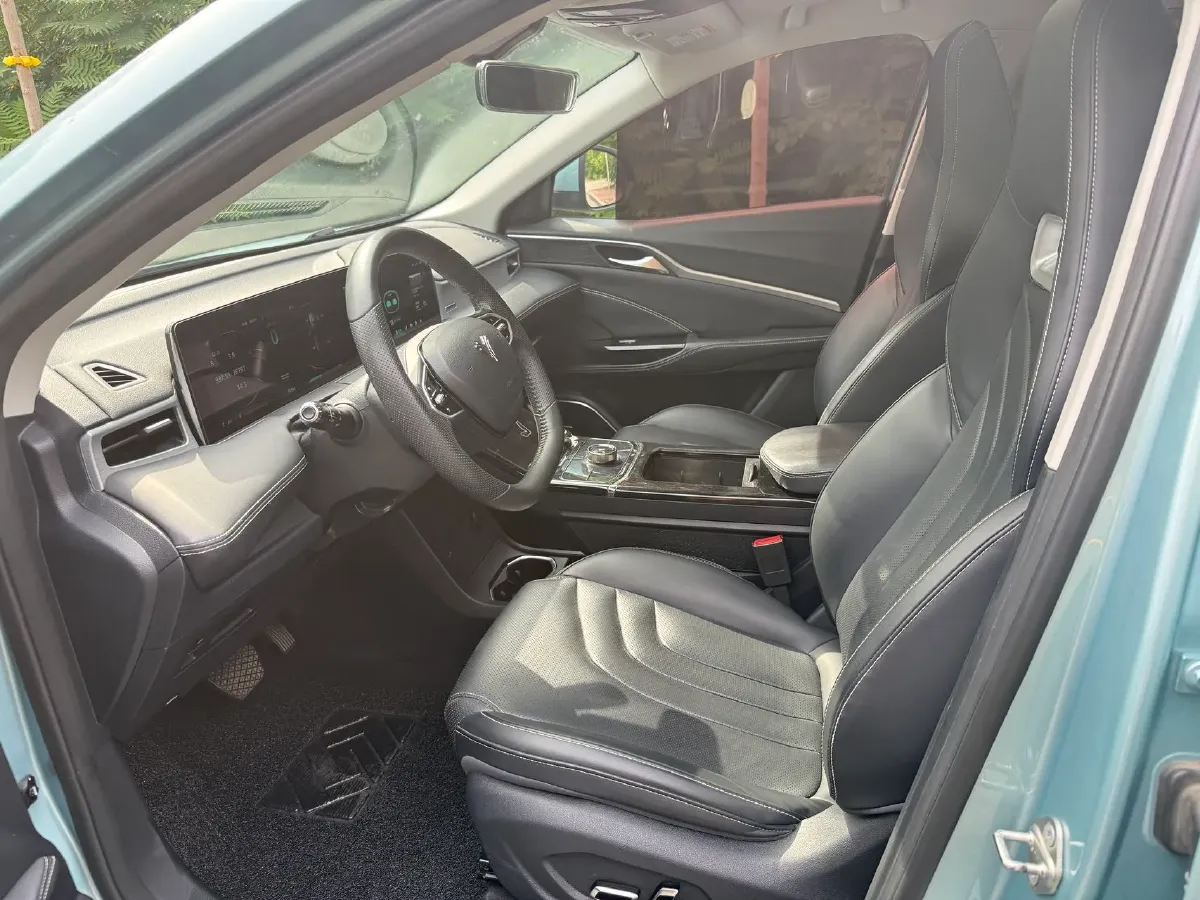 2022 Venucia Grand V 1.5T 190HP L4 7DCT,autocango,china used car exporter,china ev exporter,chinese used car exporter,chinese used ev exporter