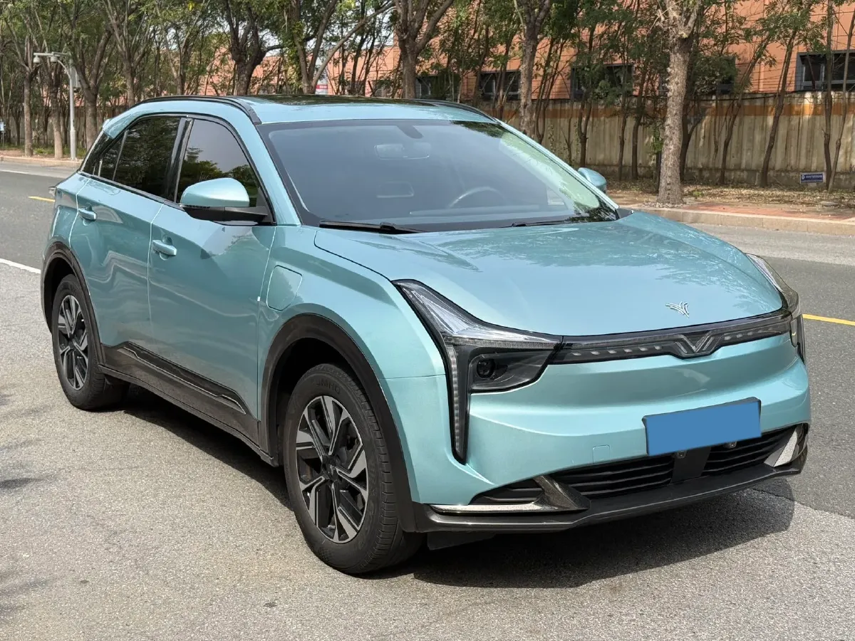 2022 Venucia Grand V 1.5T 190HP L4 7DCT,autocango,china used car exporter,china ev exporter,chinese used car exporter,chinese used ev exporter