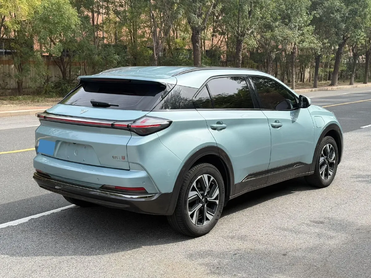 2022 Venucia Grand V 1.5T 190HP L4 7DCT,autocango,china used car exporter,china ev exporter,chinese used car exporter,chinese used ev exporter