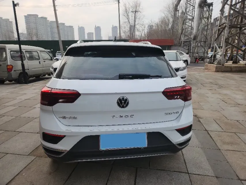 2021 Volkswagen T-Roc 1.4T 150HP L4 7DCT,autocango,china used car exporter,china ev exporter,chinese used car exporter,chinese used ev exporter