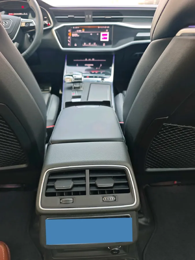 2025 Audi A6L 2.0T 245HP L4 7DCT,autocango,china used car exporter,china ev exporter,chinese used car exporter,chinese used ev exporter