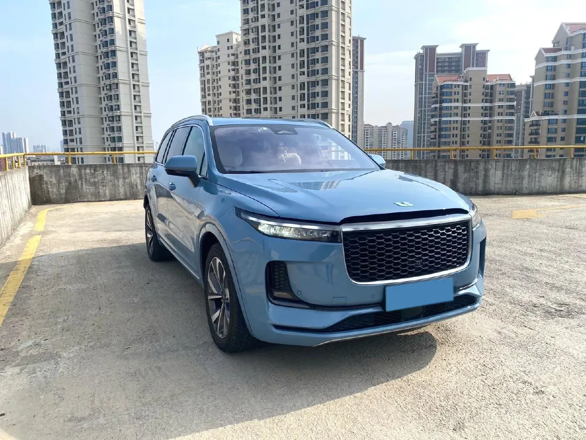 2021 Li ONE Range Extended 131HP REEV 40.5KWH,autocango,china used car exporter,china ev exporter,chinese used car exporter,chinese used ev exporter