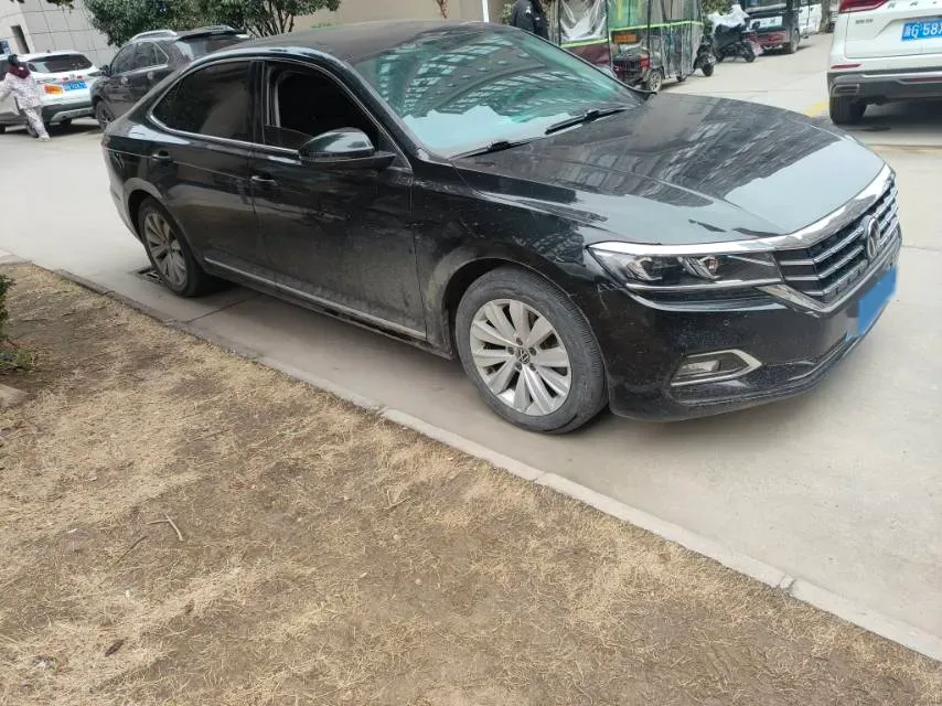2020 Volkswagen Passat 2.0T 186HP L4 7DCT,autocango,china used car exporter,china ev exporter,chinese used car exporter,chinese used ev exporter
