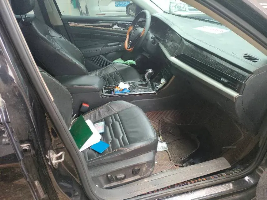 2020 Volkswagen Passat 2.0T 186HP L4 7DCT,autocango,china used car exporter,china ev exporter,chinese used car exporter,chinese used ev exporter