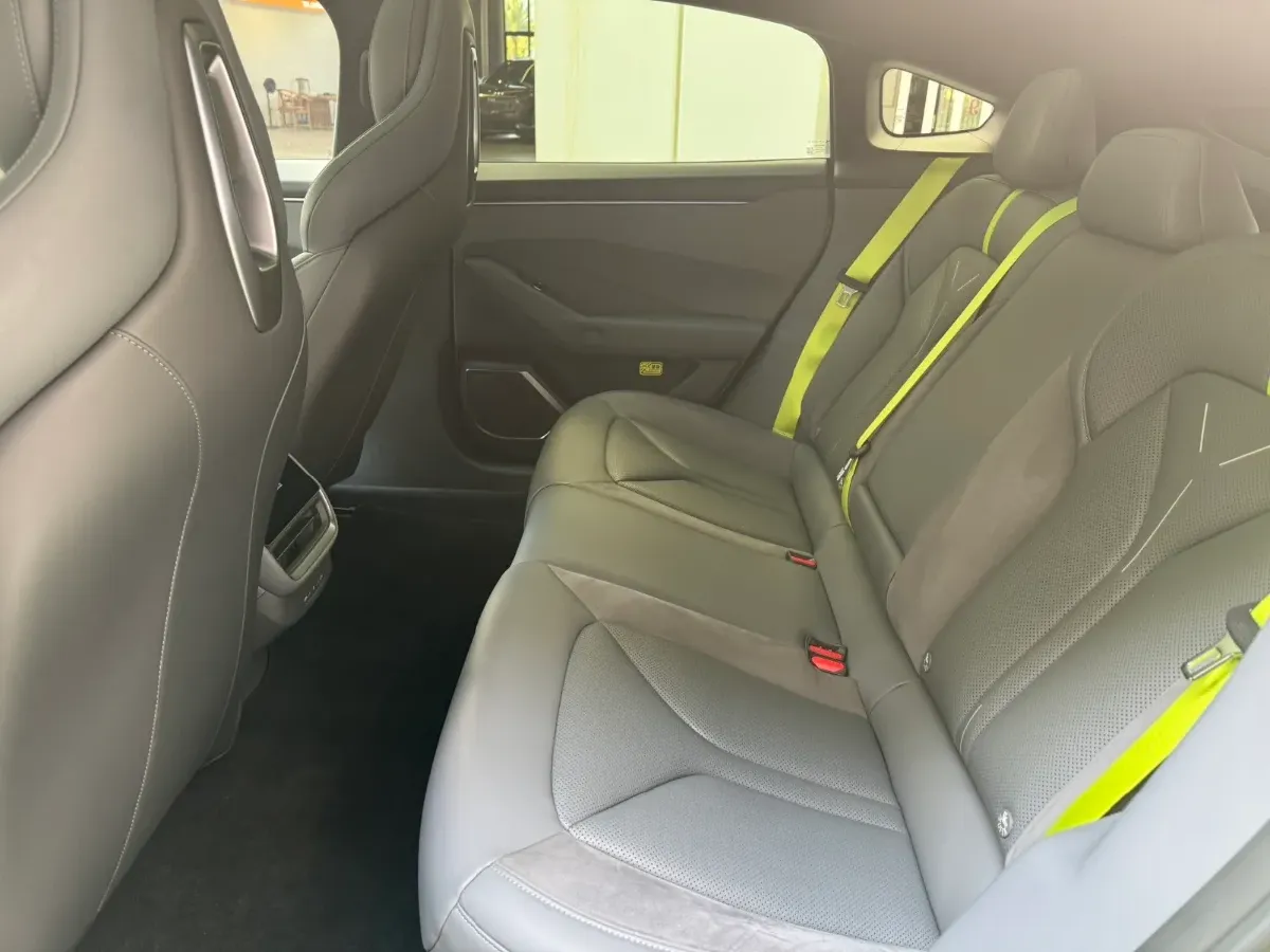 2025 Xpeng P7 BEV,autocango,china used car exporter,china ev exporter,chinese used car exporter,chinese used ev exporter