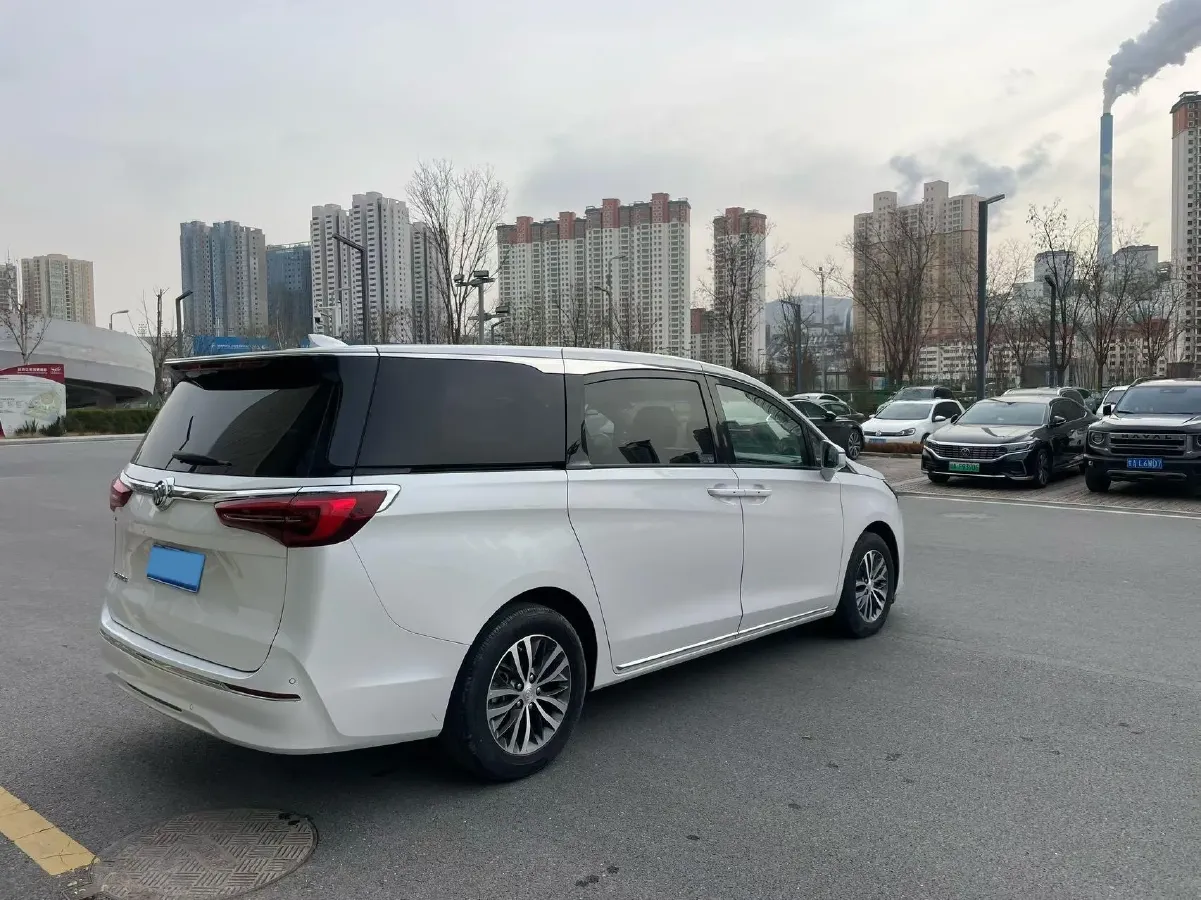 2022 Buick GL8 2.0T 237HP L4 9AT,autocango,china used car exporter,china ev exporter,chinese used car exporter,chinese used ev exporter