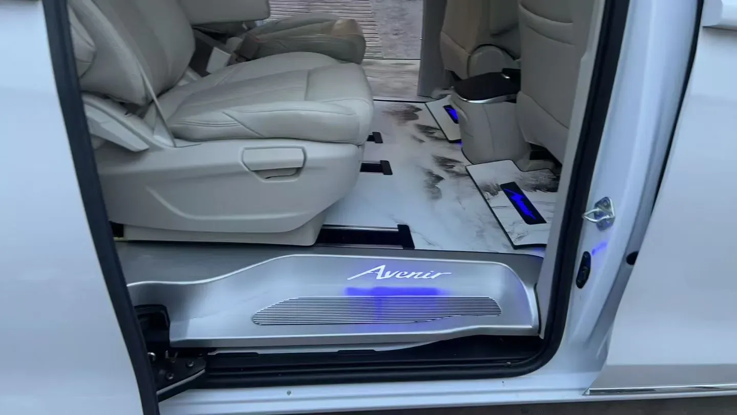 2022 Buick GL8 2.0T 237HP L4 9AT,autocango,china used car exporter,china ev exporter,chinese used car exporter,chinese used ev exporter