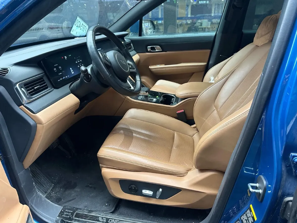 2020 Li ONE Range Extended 131HP REEV 40.5KWH,autocango,china used car exporter,china ev exporter,chinese used car exporter,chinese used ev exporter