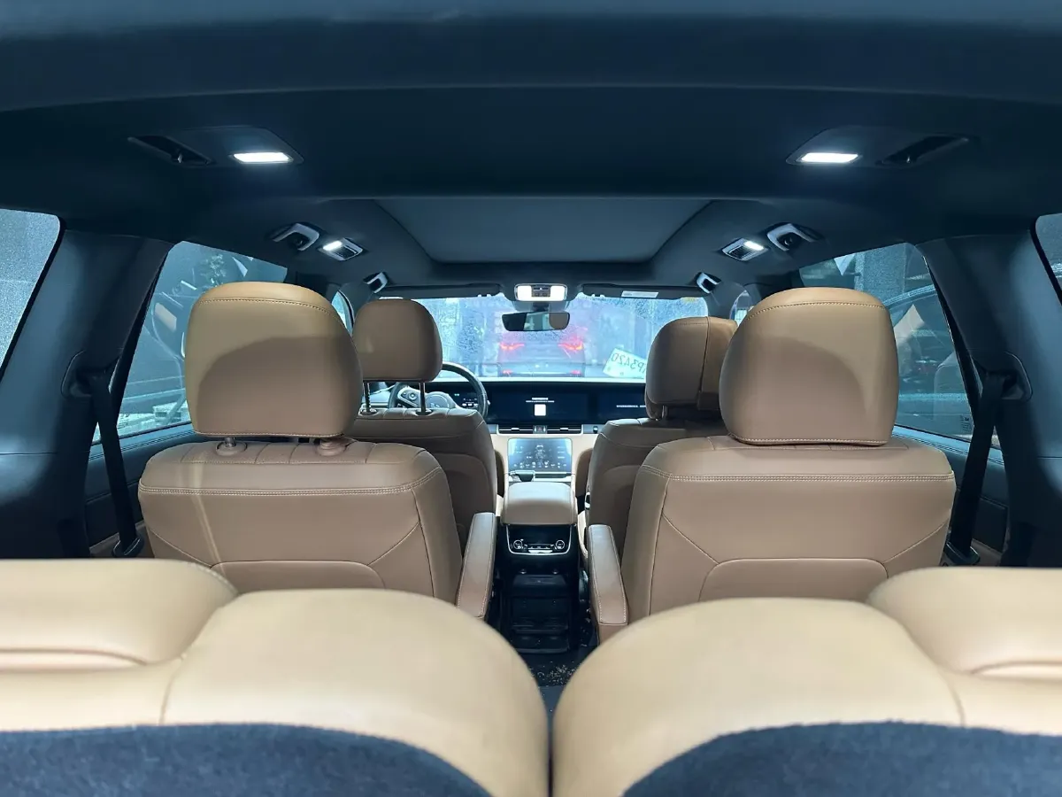 2020 Li ONE Range Extended 131HP REEV 40.5KWH,autocango,china used car exporter,china ev exporter,chinese used car exporter,chinese used ev exporter