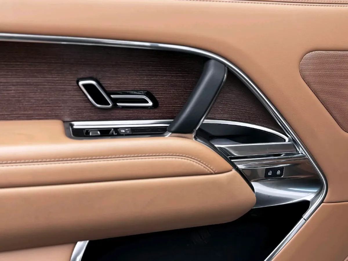 2025 Land Rover Range Rover 3.0T 400HP L6 8AT,autocango,china used car exporter,china ev exporter,chinese used car exporter,chinese used ev exporter