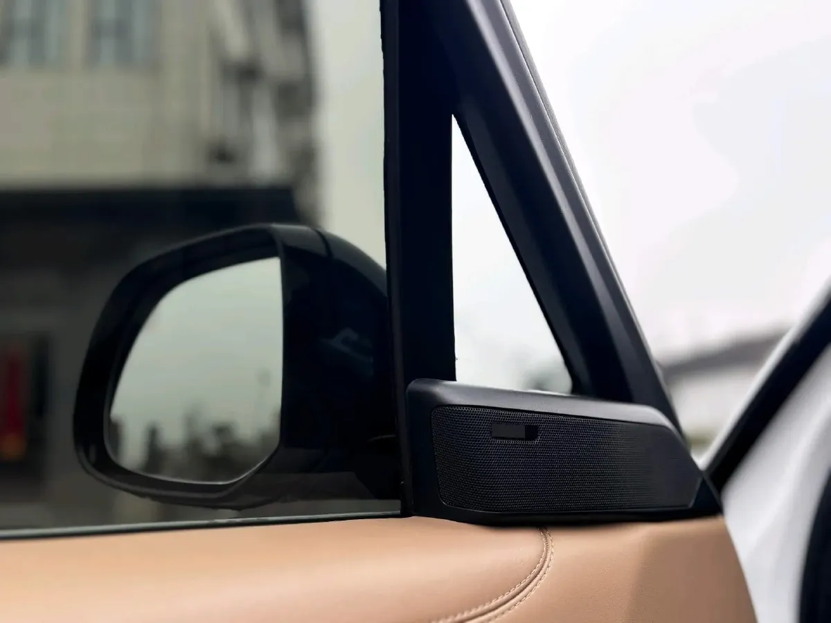 2025 Land Rover Range Rover 3.0T 400HP L6 8AT,autocango,china used car exporter,china ev exporter,chinese used car exporter,chinese used ev exporter