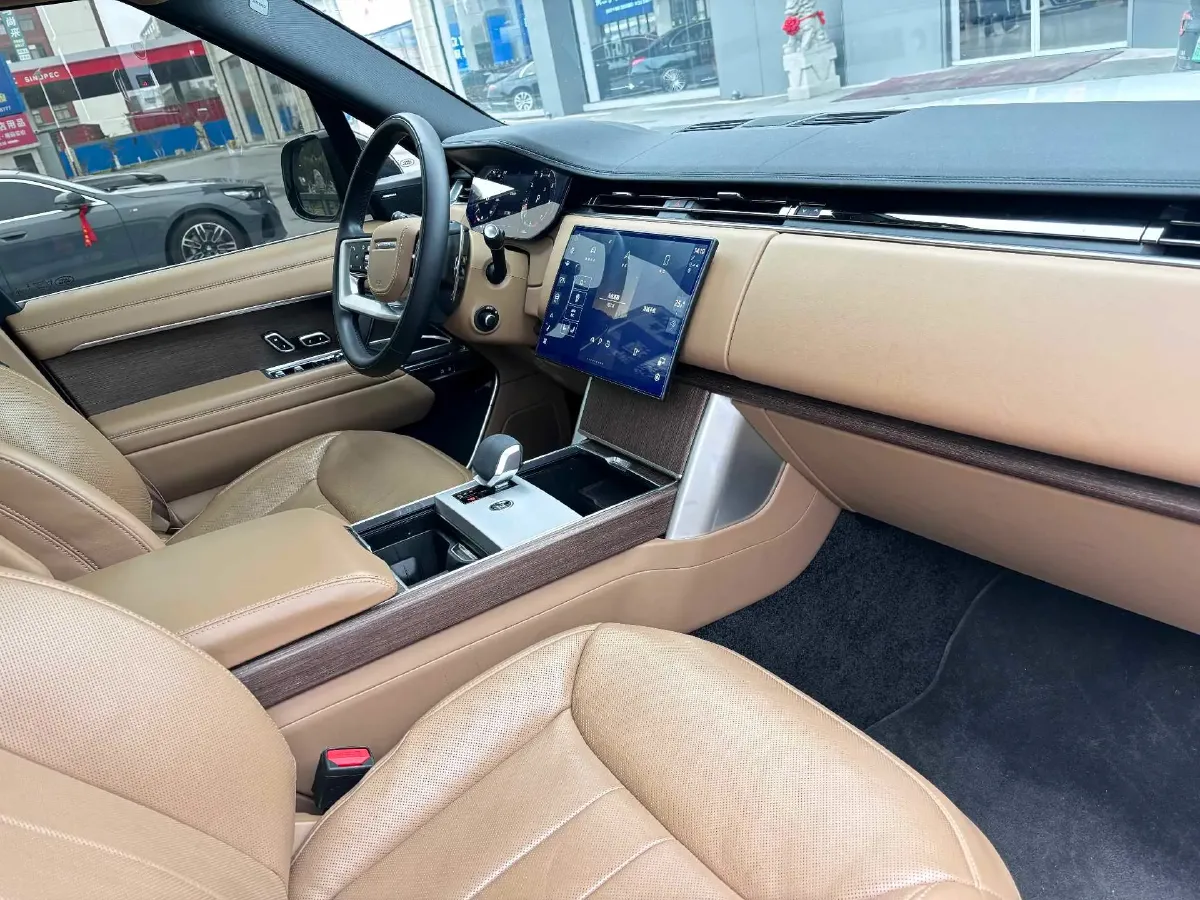 2025 Land Rover Range Rover 3.0T 400HP L6 8AT,autocango,china used car exporter,china ev exporter,chinese used car exporter,chinese used ev exporter