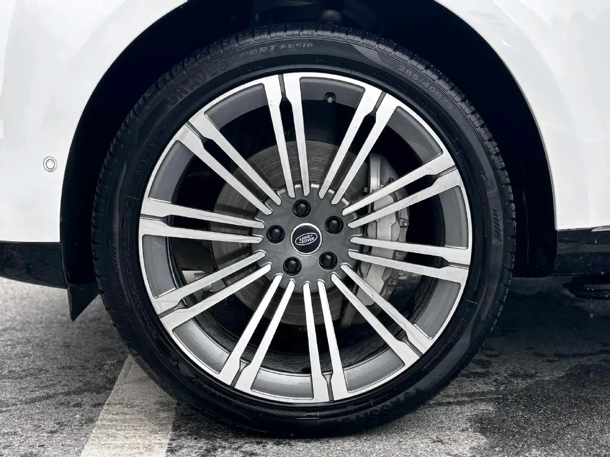 2025 Land Rover Range Rover 3.0T 400HP L6 8AT,autocango,china used car exporter,china ev exporter,chinese used car exporter,chinese used ev exporter